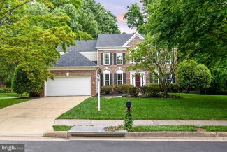 8305 Greentree Manor Ln, Fairfax Station, VA 22039