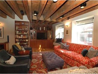 154 Commercial St Unit 2, Boston, MA 02109