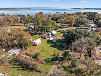 195 Gail St, Huntington, TX 75949