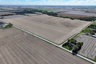 8451 N 3000 West Rd, Manteno, IL 60950