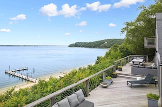 55C Shore Rd, Hampton Bays, NY 11946