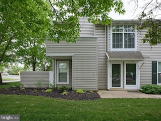 11 Meadow Ln, New Hope, PA 18938