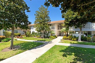 680 Via Alhambra Unit D, Laguna Woods, CA 92637