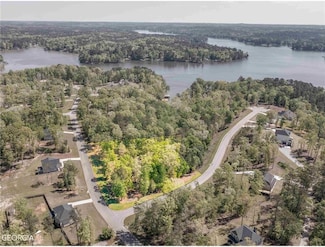 104 River Point Rd, Jackson, GA 30233