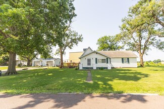 212 E Curtis St, Marceline, MO 64658