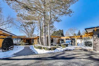 4277 Hilltop Rd, Long Grove, IL 60047
