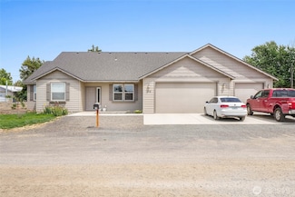 316 S Walnut Ave, Warden, WA 98857