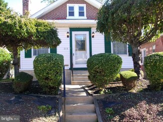 213 W 34th St, Wilmington, DE 19802