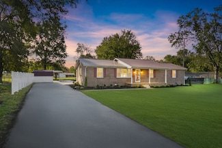 2100 A St, Tullahoma, TN 37388