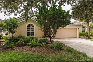 6441 Autumn Woods Blvd, Naples, FL 34109