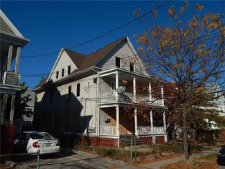 59 Sumter St, Providence, RI 02907
