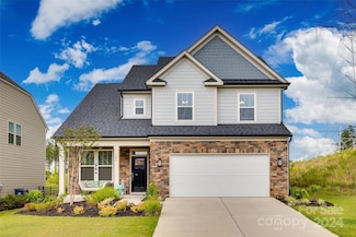 194 Boxelder Rd, Lake Wylie, SC 29710