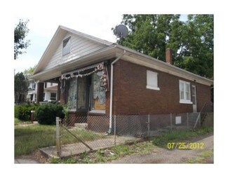 2013 Miami St, South Bend, IN 46613