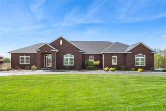600 Covington Dr, Waterloo, IL 62298