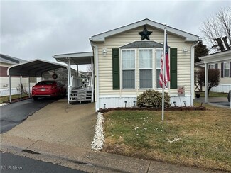 777 1/2 S 2nd St Unit 9, Coshocton, OH 43812