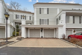 162 Riveredge Dr, Chatham, NJ 07928