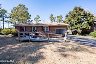 308 Glenwood Dr, Elizabethtown, NC 28337