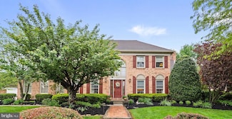 680 Fox Hollow Dr, Yardley, PA 19067