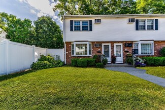 41 South St Unit 41, Easthampton, MA 01027