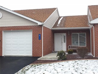 811 Everview Ln, Derry, PA 15627