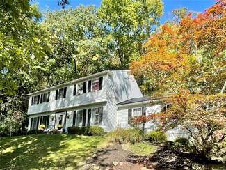 10 Courtly Cir, Owego, NY 13827