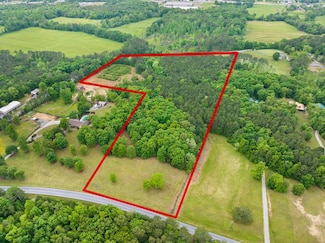 945 Old Federal Rd S, Chatsworth, GA 30705