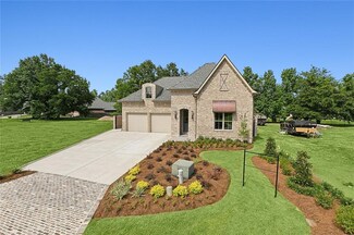 531 Oak Glen Dr, Gretna, LA 70056