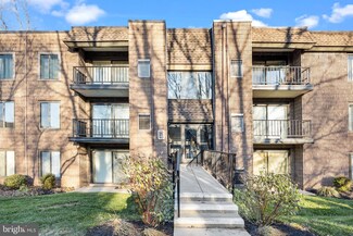 75 Oakridge Dr, Langhorne, PA 19047