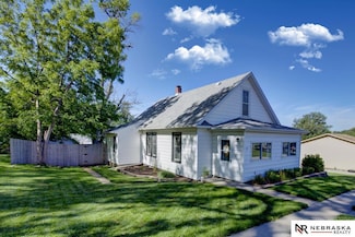 165 Elm St, Springfield, NE 68059
