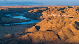 NHN Lonely Rd, Highwood, MT 59450
