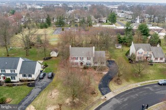 451 Knightsbridge Ln, Hatfield, PA 19440