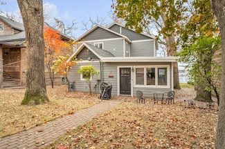 2105 Lake Shore Dr, Okoboji, IA 51355