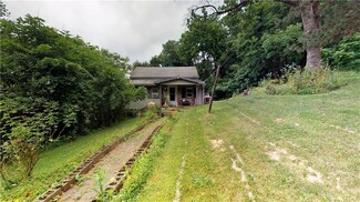 700 Buttermilk Rd, Hellertown, PA 18055
