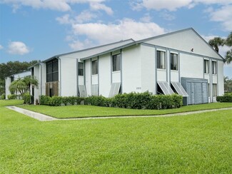 1012 Green Pine Blvd Unit 22, West Palm Beach, FL 33409