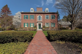 83 Church St Unit 6, Winchester, MA 01890