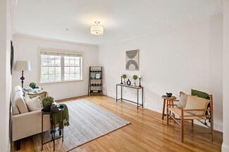 255 Winter St Unit 302, Waltham, MA 02451