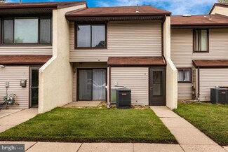 2 W Azalea Ln, Mount Laurel, NJ 08054