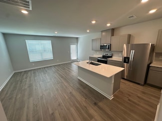 206 Hazel Ln, Lebanon, TN 37087