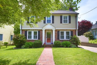 60 Arapahoe Rd, West Newton, MA 02465