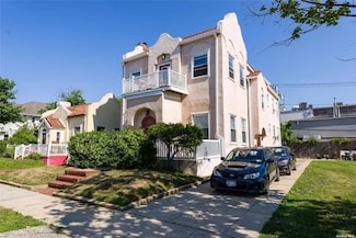 233 W Walnut St Unit Upper, Long Beach, NY 11561
