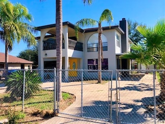 904 El Campo Dr, San Juan, TX 78589