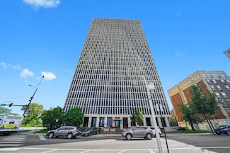 6700 S South Shore Dr Unit 8A, Chicago, IL 60649