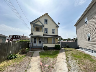 26 Connecticut Ave, New London, CT 06320