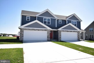 196 Ida Red Dr, Leesport, PA 19533