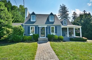 64 Cedar Rd, Watchung, NJ 07069