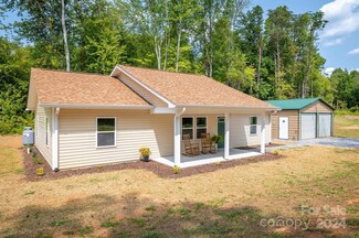 1087 Coffey Rd, Morganton, NC 28655