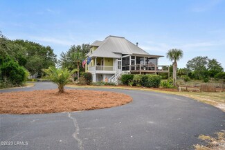 11 W Marsh Dr, Saint Helena Island, SC 29920