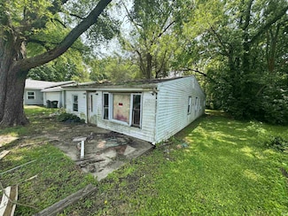365 E Elm St, Albany, IN 47320