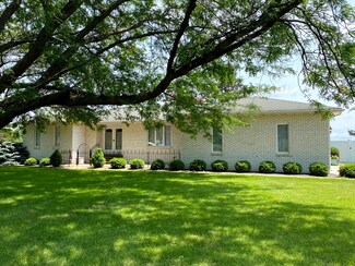 715 S Bureau Valley Pkwy, Princeton, IL 61356