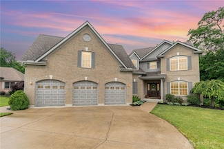 3190 Fox Run Dr, Hamilton, OH 45013